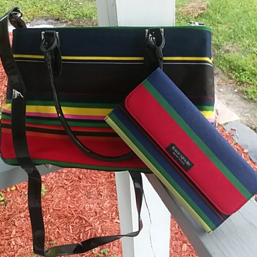Kate Spade purse and matching wallet - Picture 1 of 7